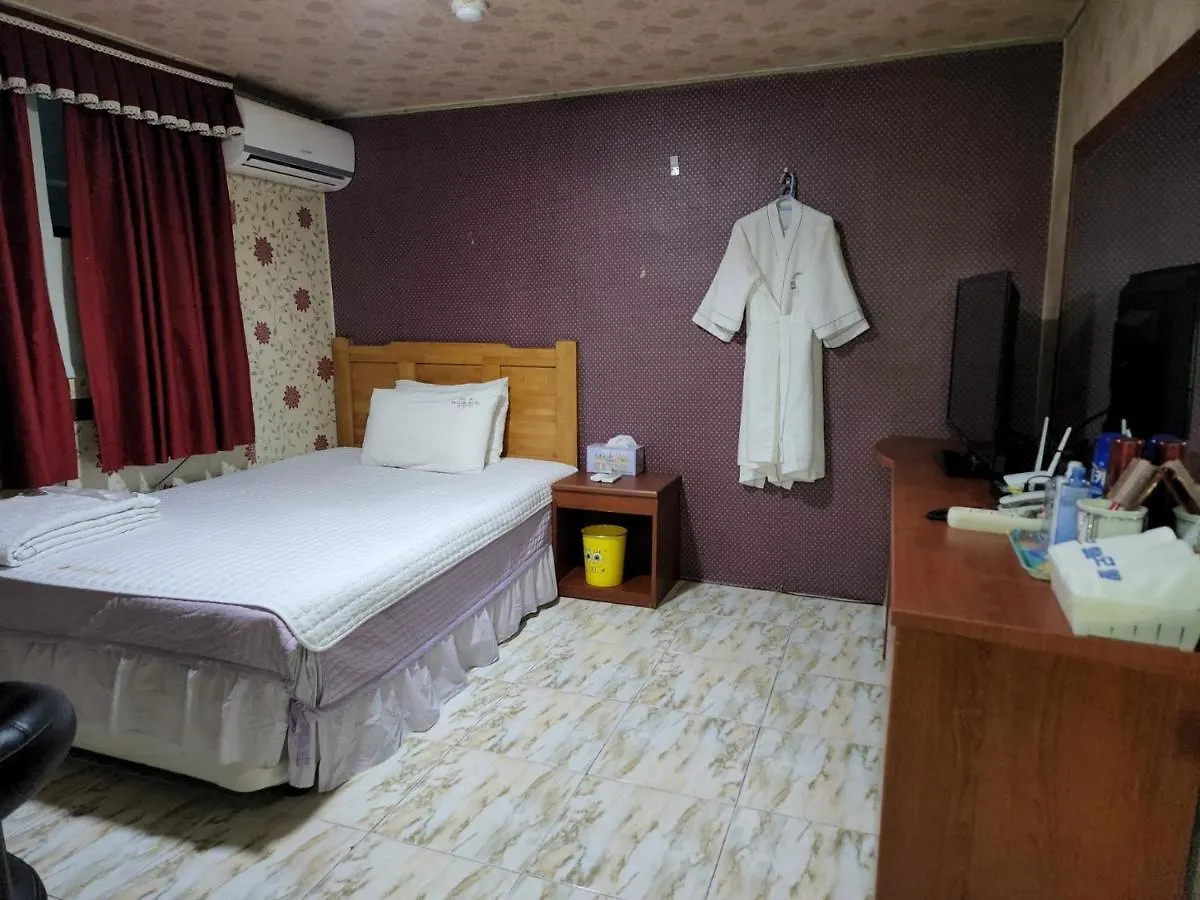 Monaco Motel Busan 2*,